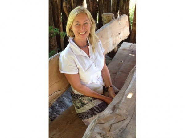 Bienvenue, ça me fait plaisir de vous etes mon invite